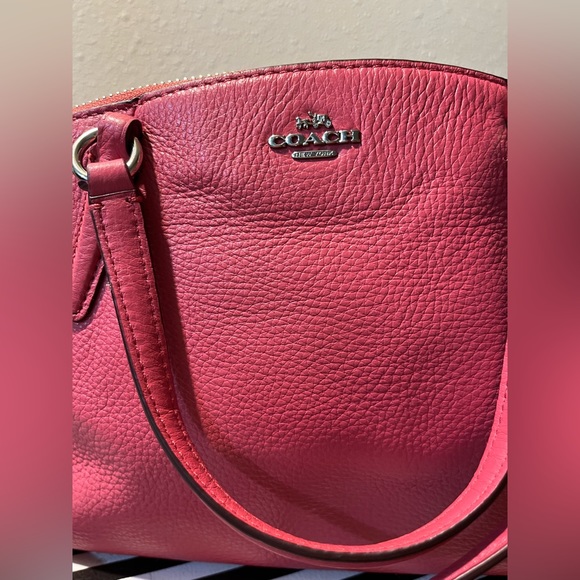 Leather pink Coach purse - Picture 3 of 11